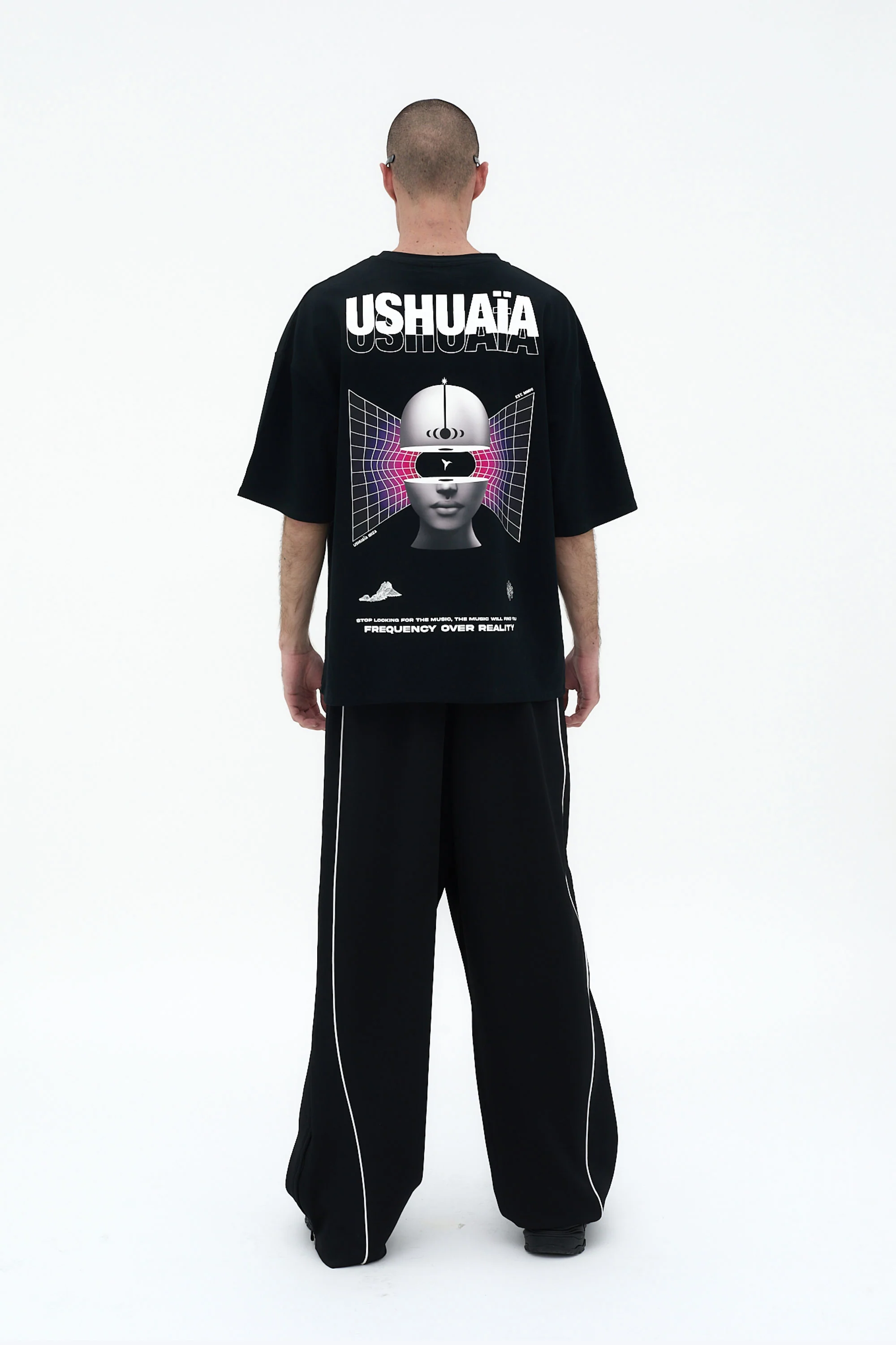T-SHIRT FLOAT